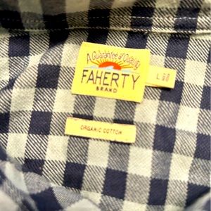 FAHERTY Button Up Sport Shirt Men's Large Blue White Check Plaid Organic Cotton
